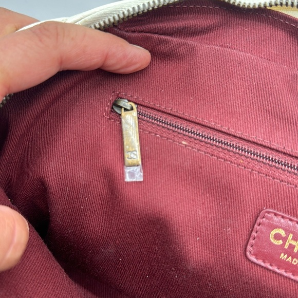 CHANEL Caviar Quilted Jumbo Easy Flap Bag - Picture 9 of 14